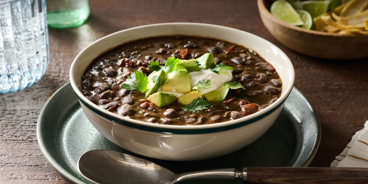 Hearty Black Bean Soup: Tex-Mex Flavor & Make-Ahead Tips